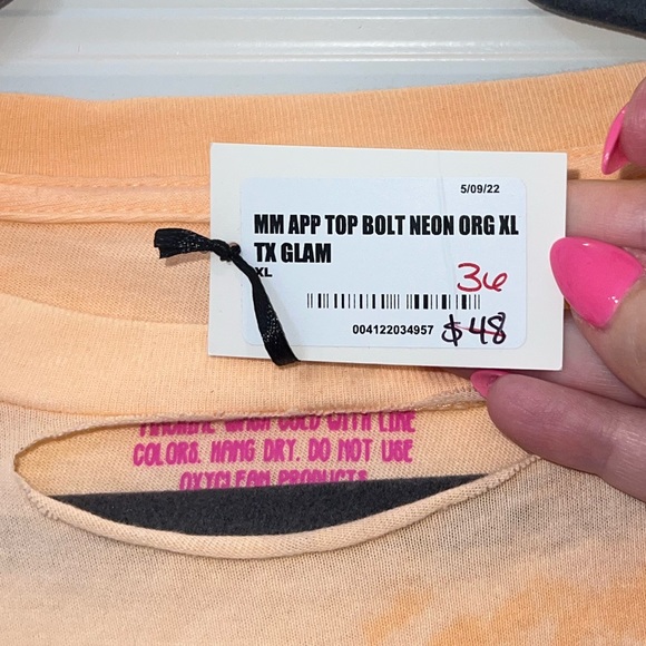 Raisin Arrow Destroyed Oversized Graphic Tee *Brand New* - Picture 4 of 4